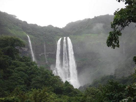 Koynanagar Koyna Lake Resort المظهر الخارجي الصورة