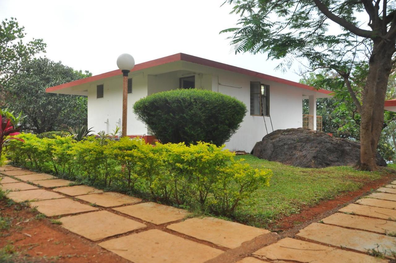 Koynanagar Koyna Lake Resort المظهر الخارجي الصورة