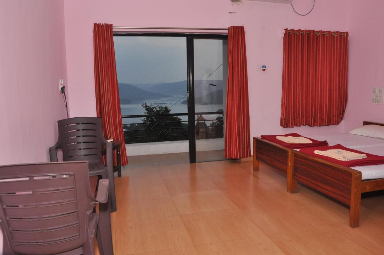 Koynanagar Koyna Lake Resort المظهر الخارجي الصورة